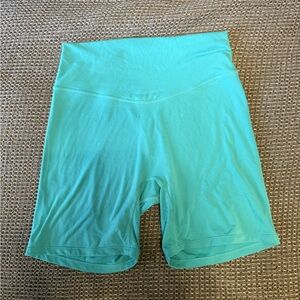 Vitality Cloud II Volley Short